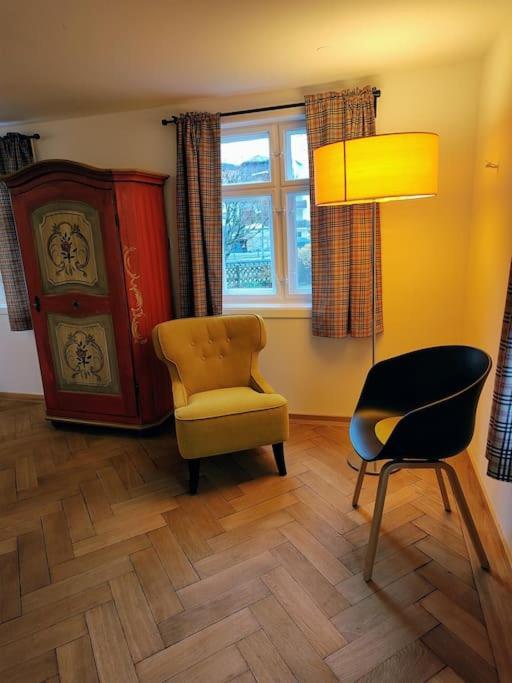 Ferienwohnung Resl - Geschmackvoll Renoviert & Zentral Im Historischen Schindelhaus Оберштауфен Экстерьер фото